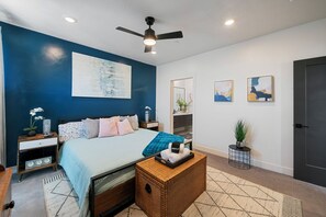 2 chambres, fer et planche à repasser, Wi-Fi, draps fournis