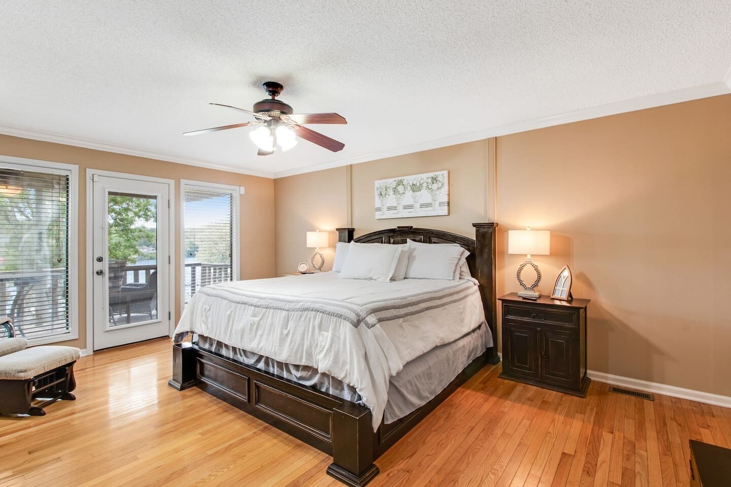 5 chambres, fer et planche à repasser, Wi-Fi gratuit, draps fournis