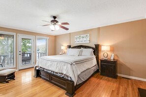 5 bedrooms, iron/ironing board, free WiFi, bed sheets