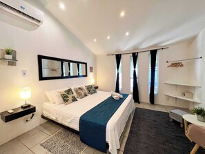 Family Studio, Courtyard View | In-room safe, blackout drapes, free WiFi - Ocean Lovers Taganga Dive Center& Hostel (Taganga)