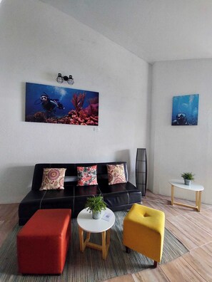 Comfort Shared Dormitory, Courtyard View | Living area