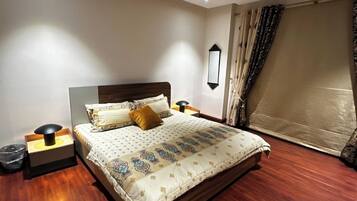 1 chambre, fer et planche à repasser, Wi-Fi, draps fournis