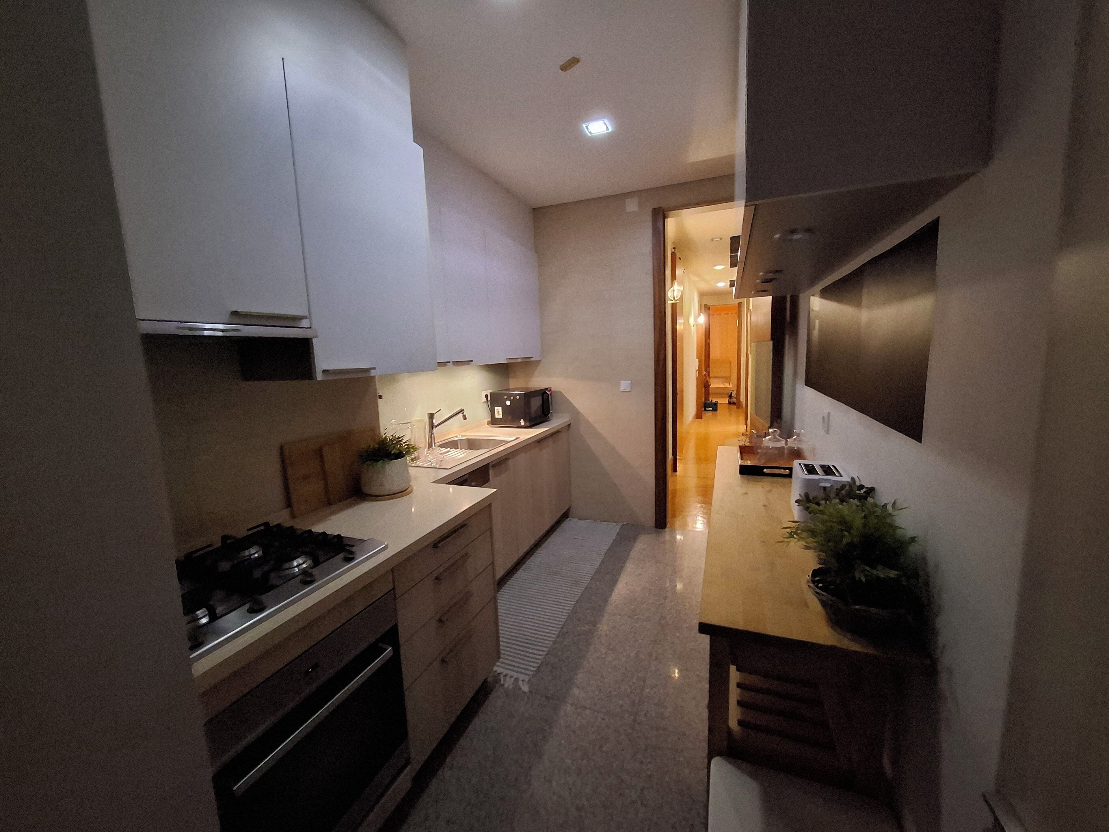 Mikrowelle, Ofen, Herdplatte, Geschirrspüler