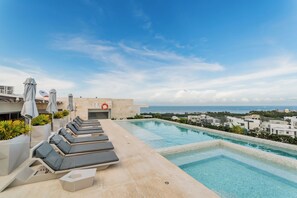 Pool - PH RIVA, 300m with ocean and beach view. (Puerto Cancun)