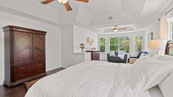 House, Multiple Beds, Pool Access, Pool View (Aqua Dream) | 4 bedrooms, individually decorated, individually furnished, bed sheets