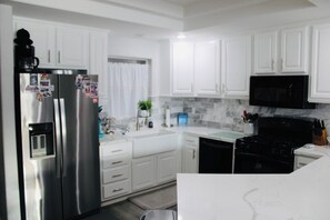 Microwave, oven, stovetop, dishwasher