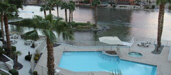 Snowbird Riverfront Condo across from the Laughlin Casinos- MONTHLY RENTAL