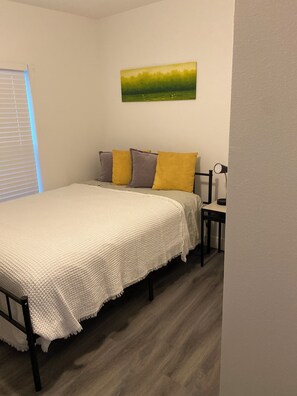 2 bedrooms, Internet, bed sheets