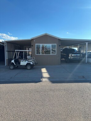 Property grounds - New!!! Sams Beachcomber Resort
Island living 2bd, 1ba (Lake Havasu City)