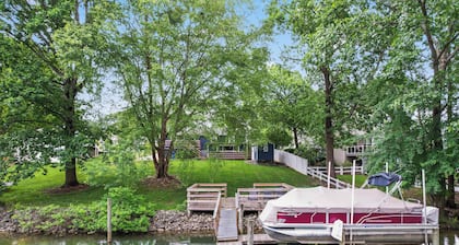 The Blue Bungalow Stay for 8