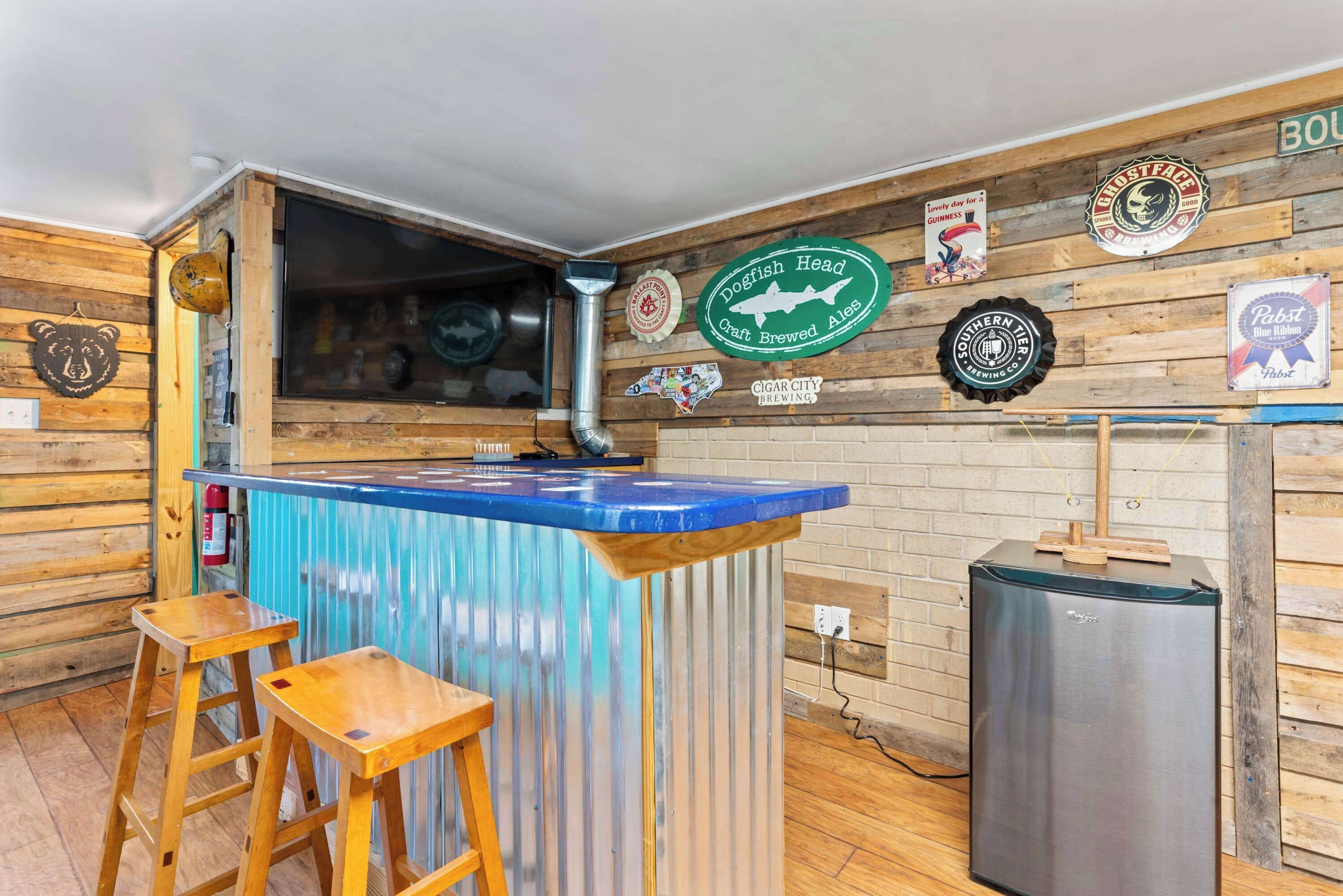 Casa, varias camas, patio (The Blue Bungalow) | Restaurantes