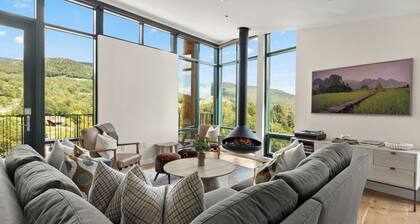 New Treehouse Spruce Peak | BIG Mountain Views | 4 Bd | Sleeps 14