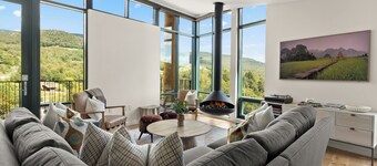 New Treehouse Spruce Peak | BIG Mountain Views | 4 Bd | Sleeps 14