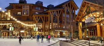 New Treehouse Spruce Peak | BIG Mountain Views | 4 Bd | Sleeps 14