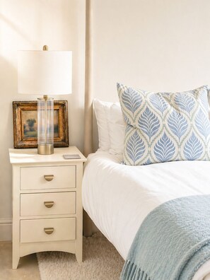 4 bedrooms, iron/ironing board, travel cot, free WiFi