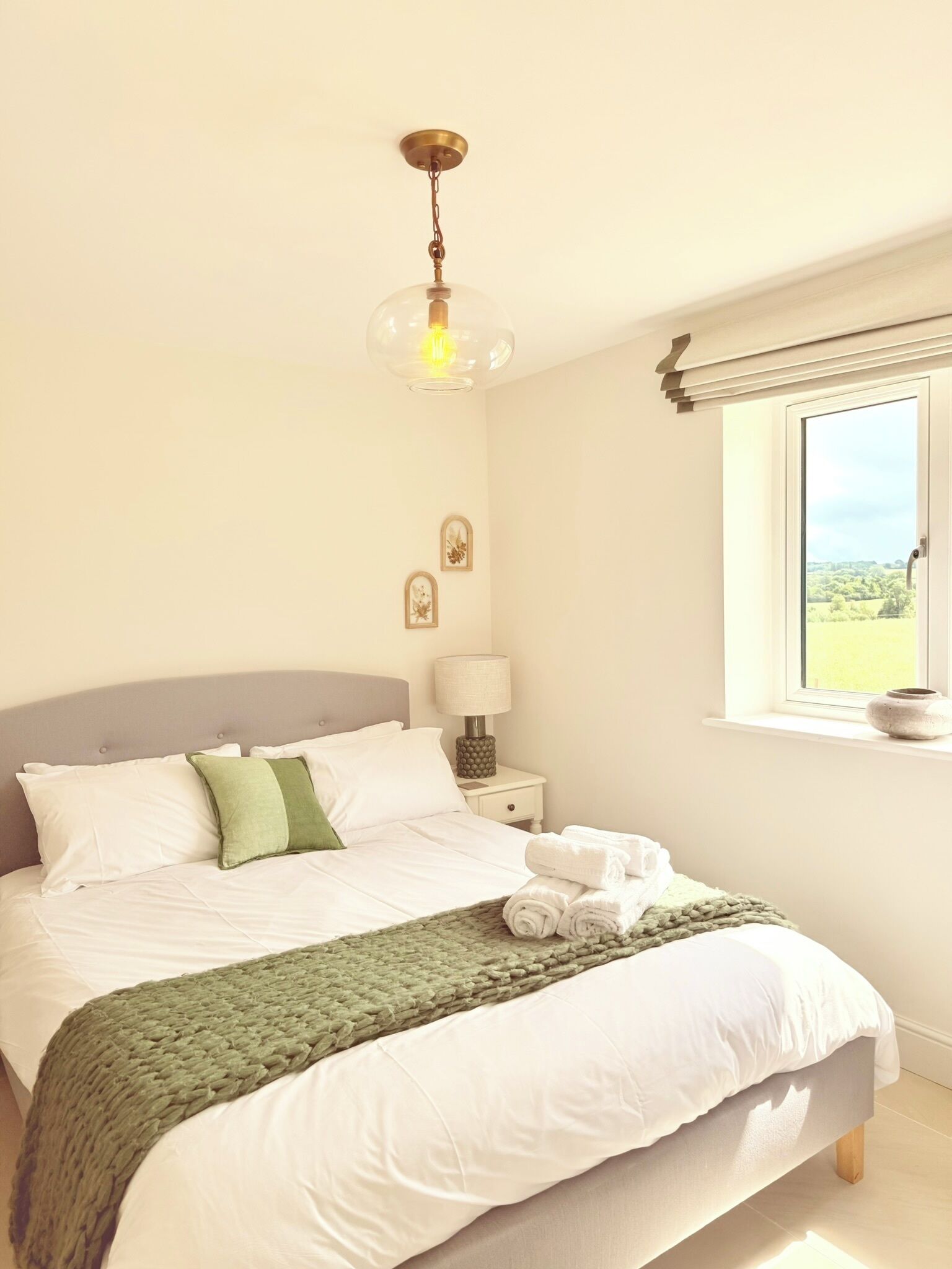 4 bedrooms, iron/ironing board, travel cot, free WiFi