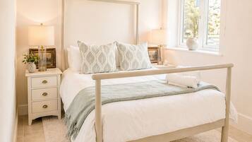 4 Schlafzimmer, Bügeleisen/Bügelbrett, Reisekinderbett, kostenloses WLAN