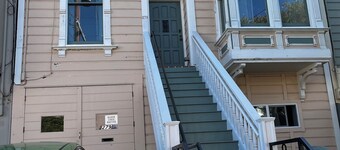 Jersey Street Gem: Charming 1 Bedroom 1Bathroom