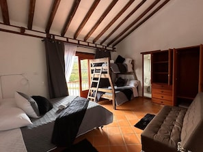 2 slaapkamers, wifi, beddengoed