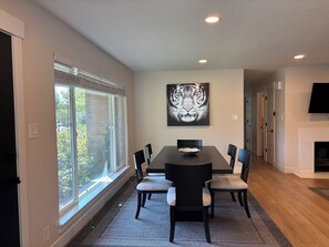 تناول الطعام