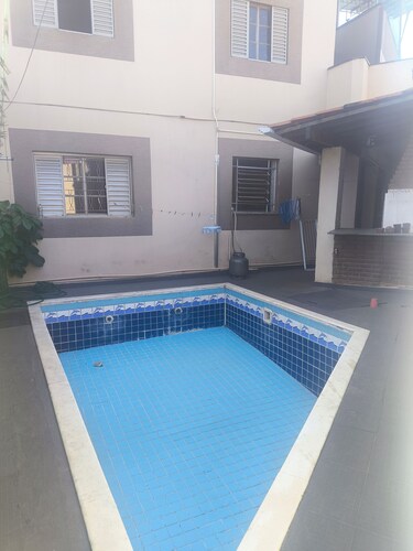 Complete House for Couples, Wi-Fi, Kitchen + Optional Pool!