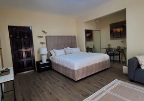 1 bedroom, iron/ironing board, internet, bed sheets