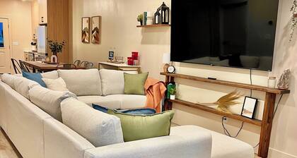 Modern Suite-Luxe King Bed-Soda Bar & 85” Smart TV