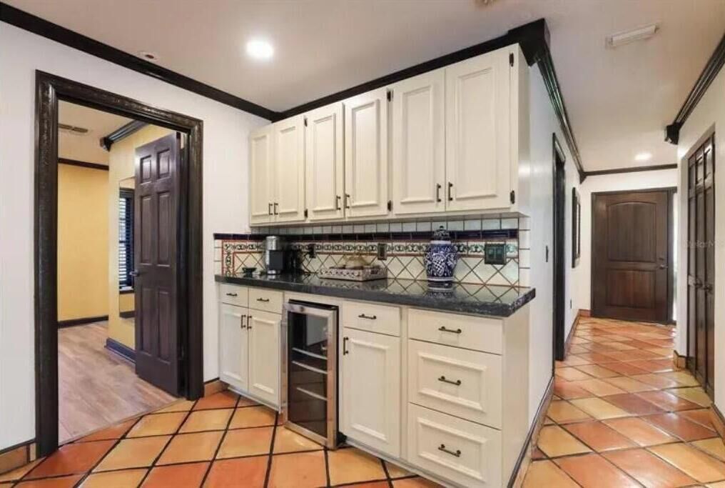 Mikrowelle, Ofen, Herdplatte, Geschirrspüler