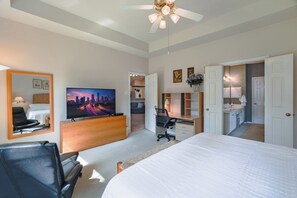 5 bedrooms, desk, iron/ironing board, travel cot