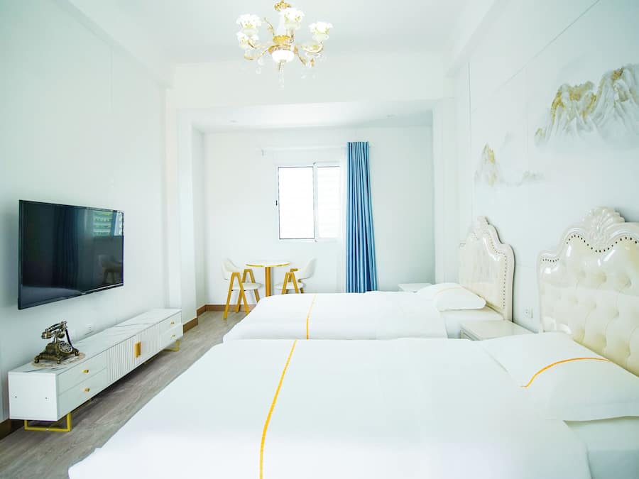 Laptop workspace, free WiFi