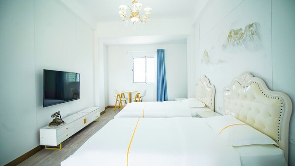 Laptop workspace, free WiFi