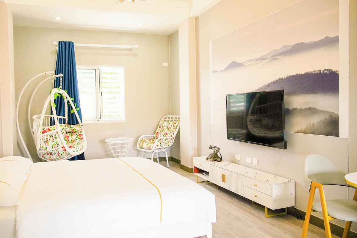 Habitación superior, vistas a la ciudad | Espacio para trabajar con un portátil y wifi gratis