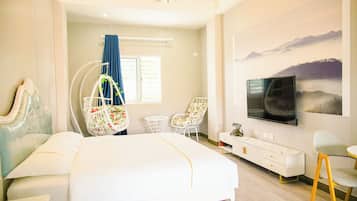 Superior Room, City View | Laptop workspace, free WiFi