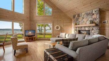 Smart-TV, peis og stereoanlegg