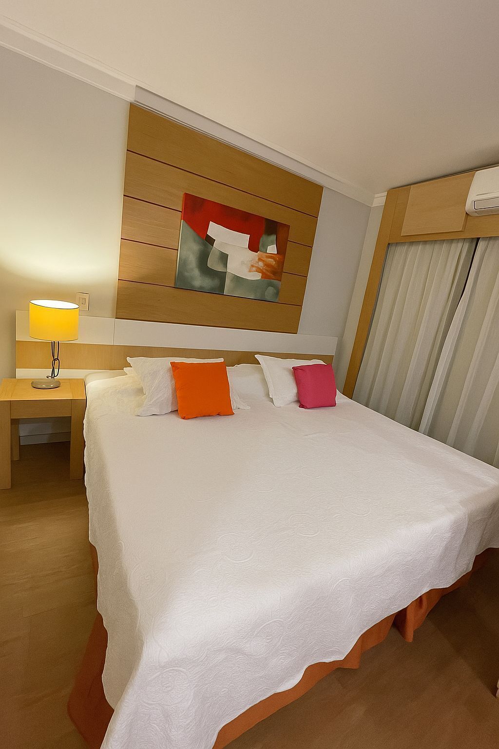 Coffres-forts dans les chambres, rideaux occultants