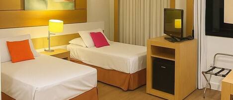 Una cassaforte in camera, tende oscuranti, insonorizzazione