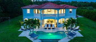 Private 5000 SF Waterfront Mansion w/ Pool & Games