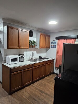 Mikrovågsugn, ugn och spishäll