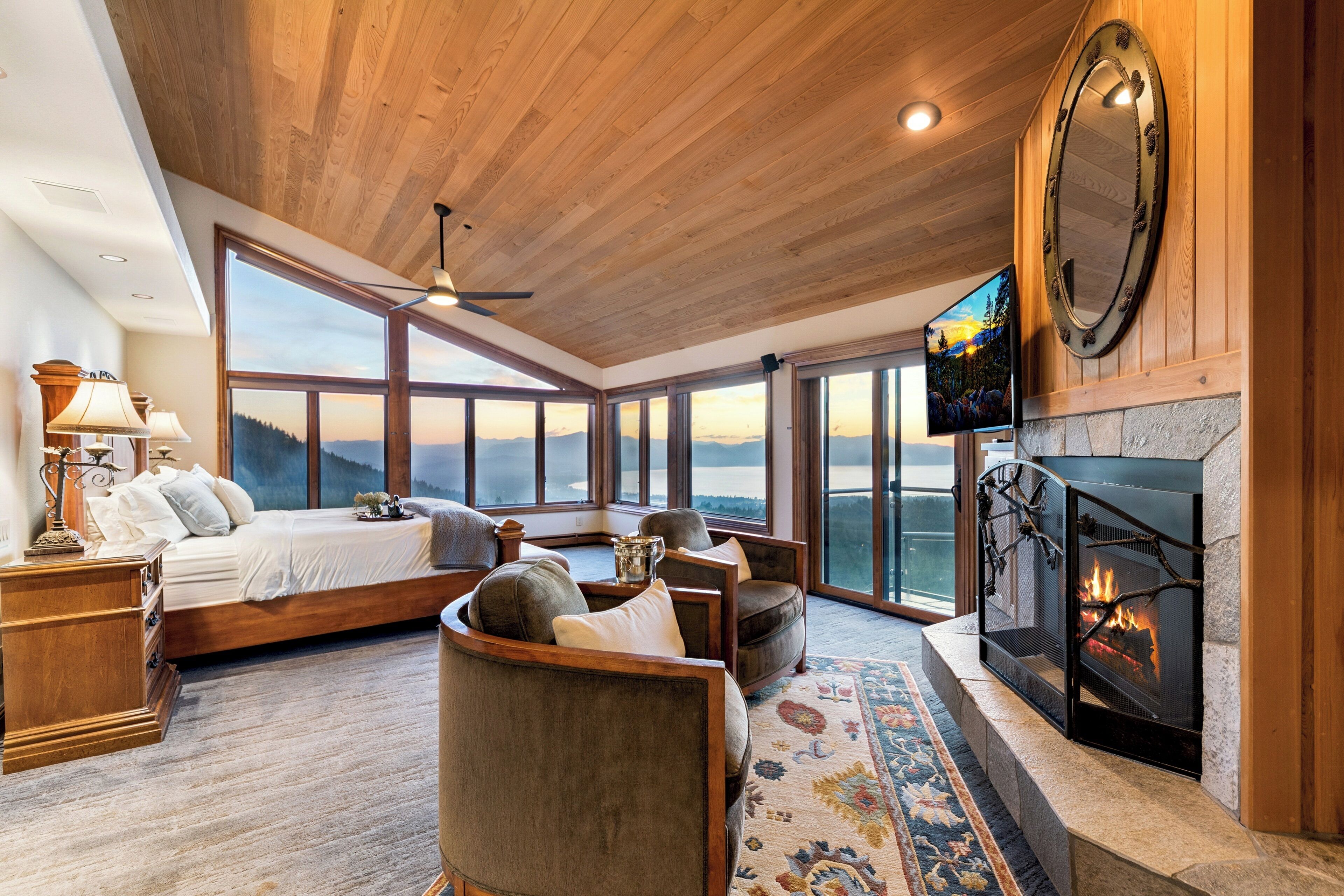 7 Schlafzimmer, Schreibtisch, Bügeleisen/Bügelbrett, Reisekinderbett