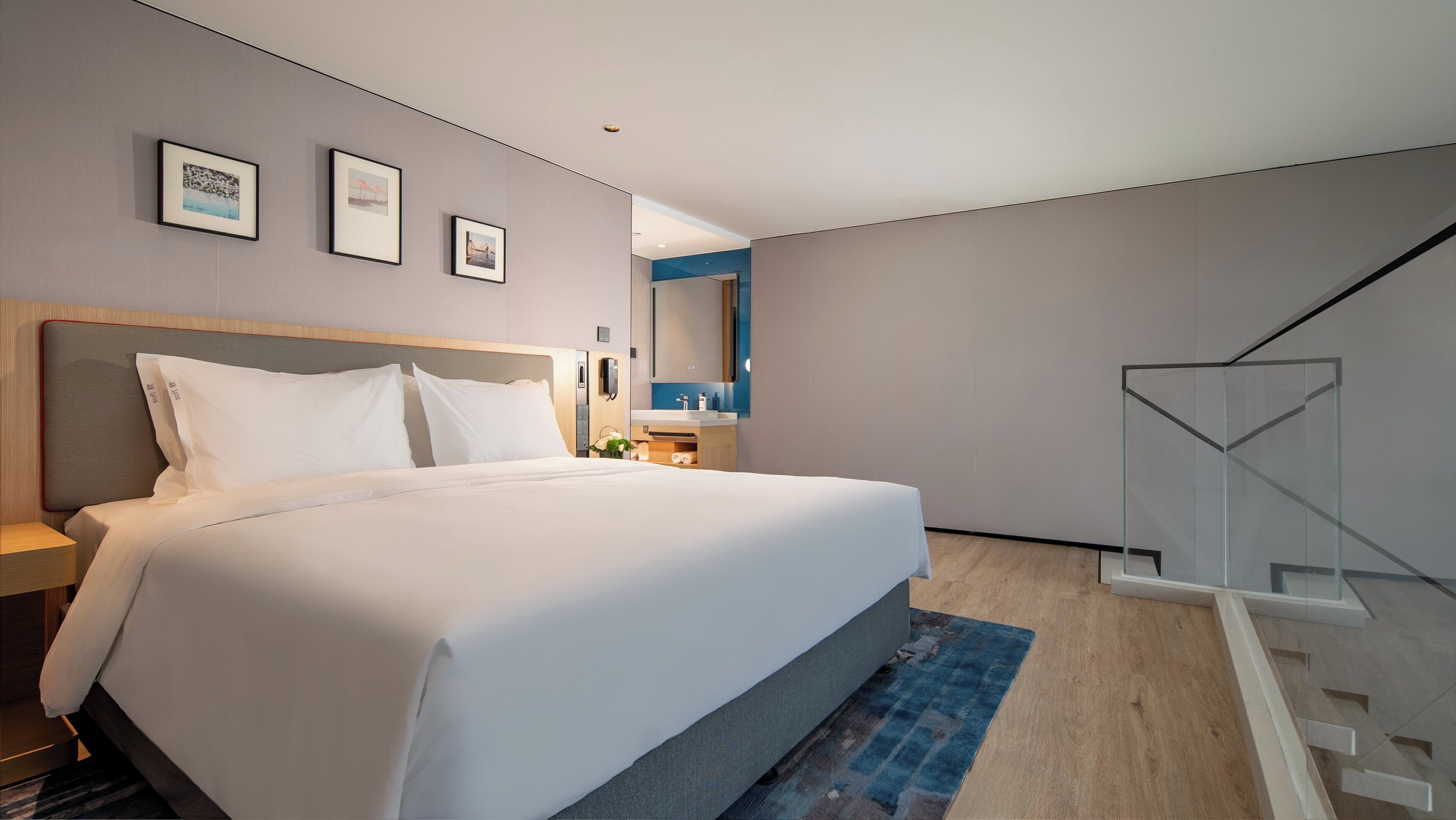 Svit - 1 sovrum - havsutsikt (Penthouse) | Duntäcken, minibar, skrivbord och arbetsyta för laptop