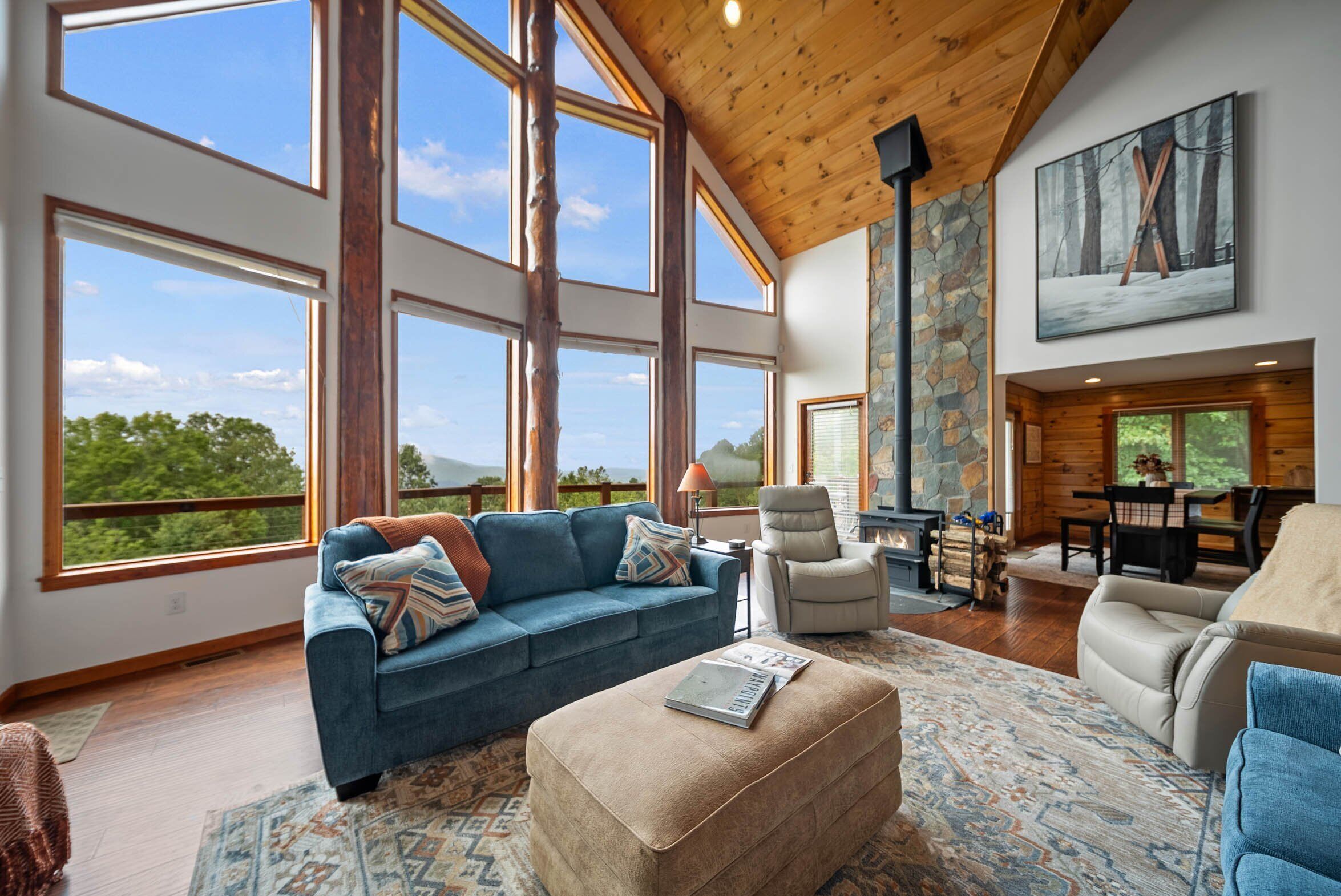 Smart-TV, peis, fotballspill og bordtennis