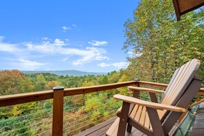 Property grounds - MOUNTAIN LODGE NEAR BOONE (Boone)