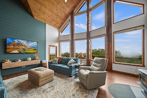 Smart TV, fireplace, table football, ping pong - MOUNTAIN LODGE NEAR BOONE (Boone)