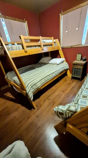 3 Schlafzimmer, kostenloses WLAN, Bettwäsche