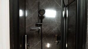 Dobbeltrom (Room 1) | Bad | Håndklær
