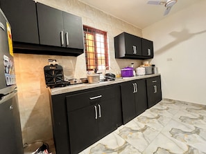 Luxury Apartment, Mountain View | Private kitchen