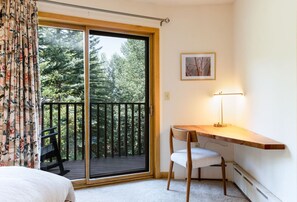 5 bedrooms, desk, iron/ironing board, WiFi - Exclusive Cascade Home - Close to Cascade Lift (Vail)