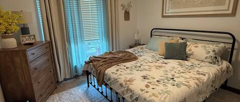 1 bedroom, iron/ironing board, WiFi, bed sheets