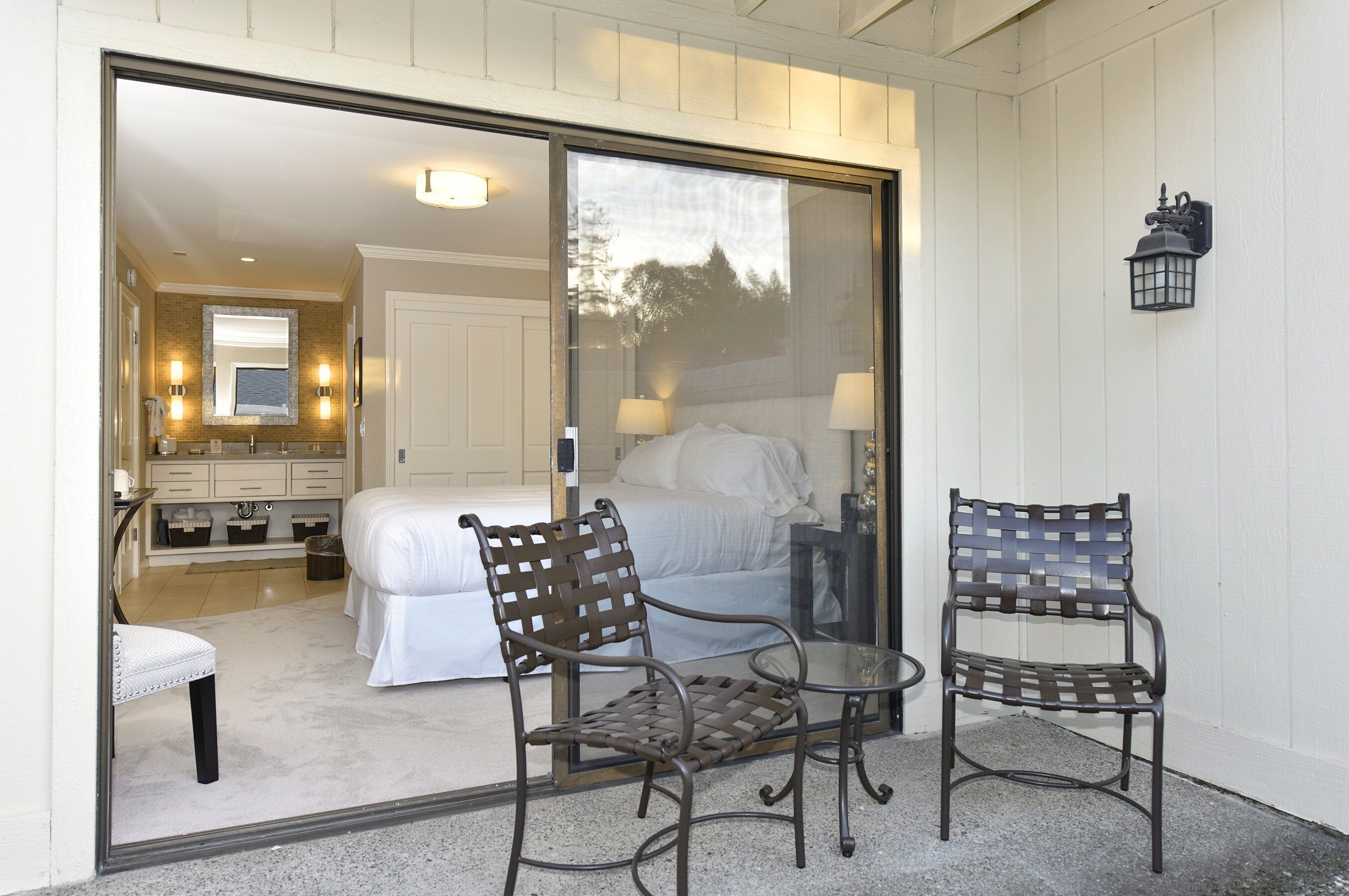 1 bedroom, iron/ironing board, Internet, bed sheets