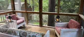 4-bedroom cabin in idyllic Lost River WV - dog and kid friendly!